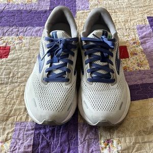 Brooks Adrenaline GTS